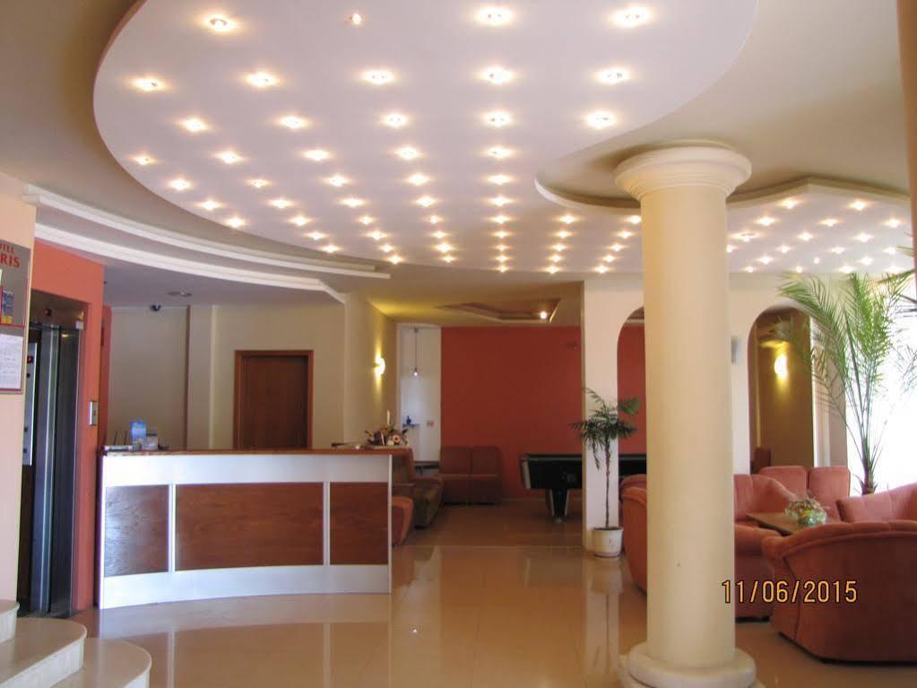 Paris Hotel بالشيك المظهر الخارجي الصورة