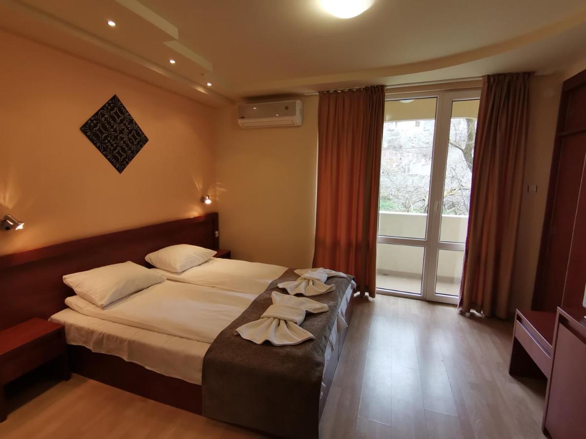 Paris Hotel بالشيك المظهر الخارجي الصورة