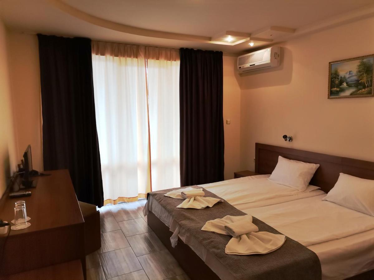 Paris Hotel بالشيك المظهر الخارجي الصورة
