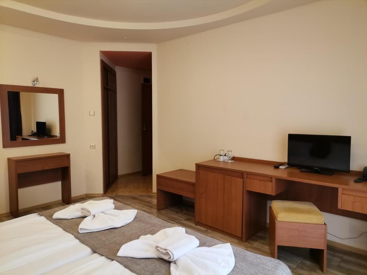 Paris Hotel بالشيك المظهر الخارجي الصورة