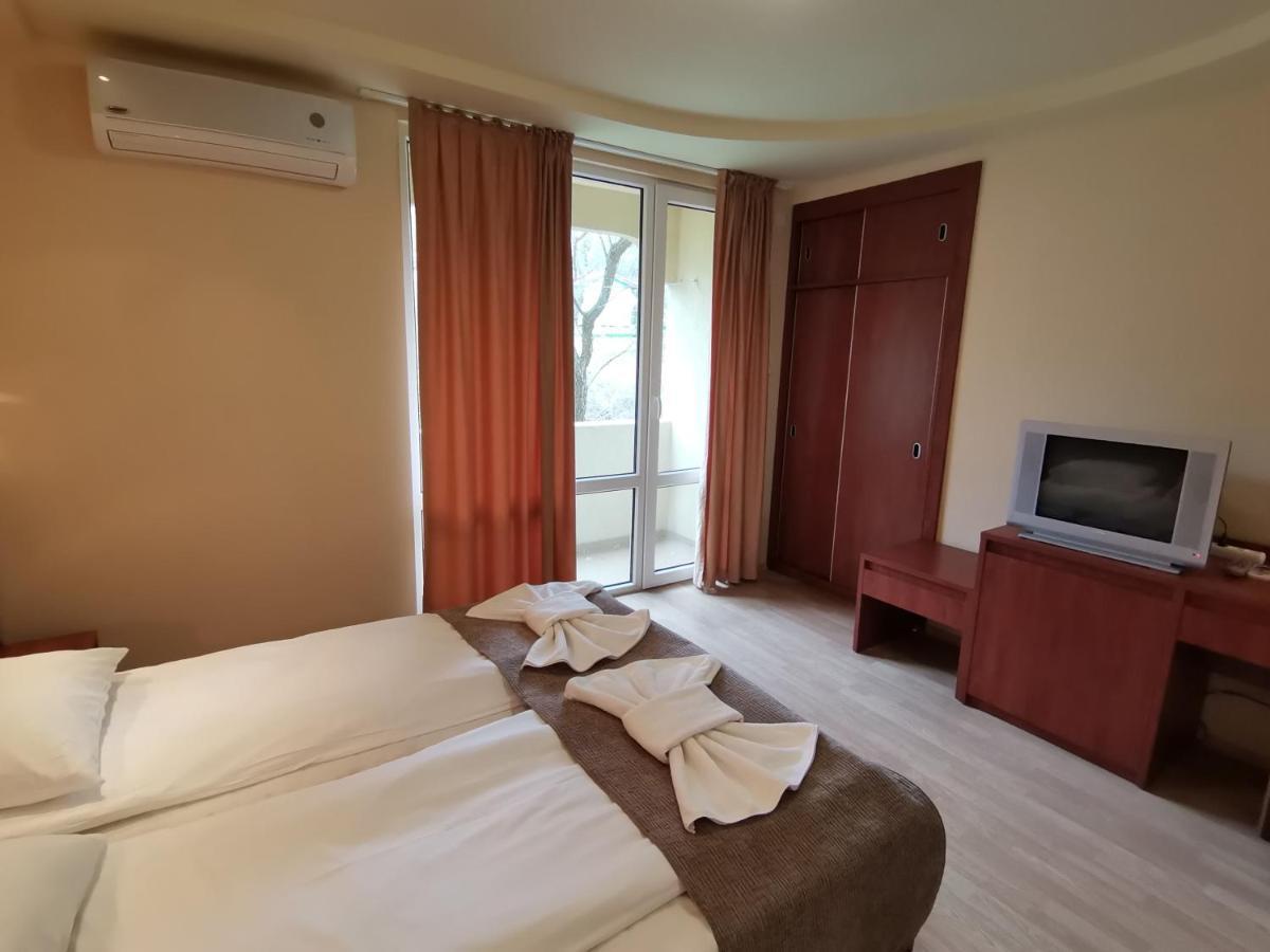 Paris Hotel بالشيك المظهر الخارجي الصورة