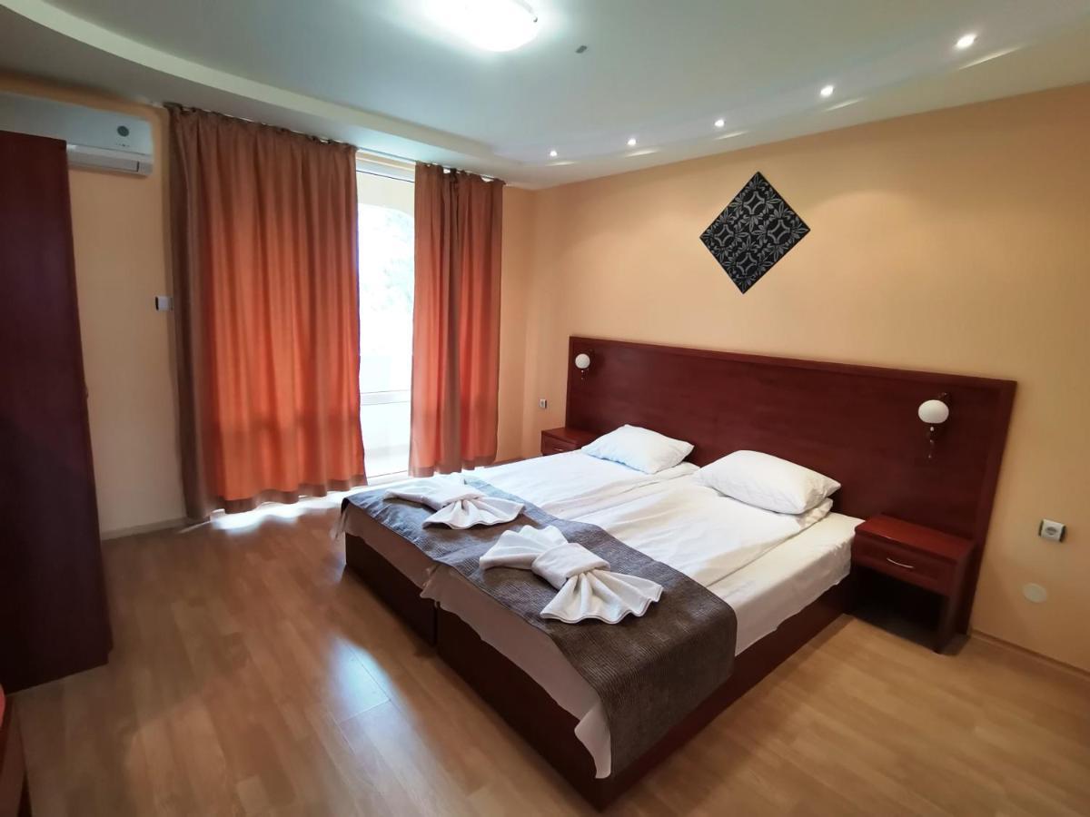 Paris Hotel بالشيك المظهر الخارجي الصورة